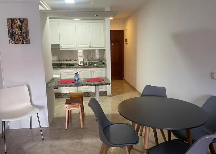 Ola 117, 2 Bedrooms, Parking *